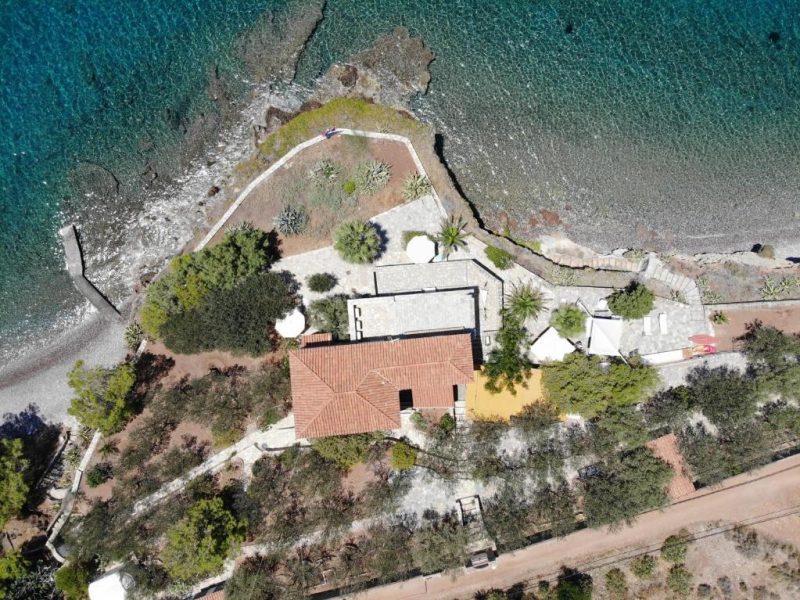 villas pro lady of hydra