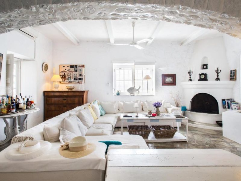 villas pro lady of hydra