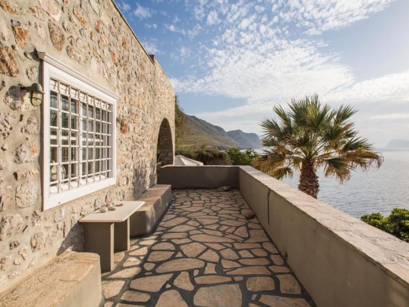 villas pro lady of hydra